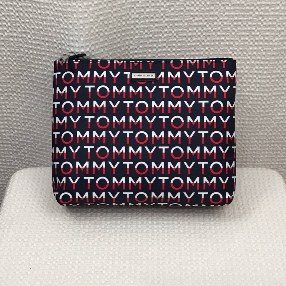 Tommy Hilfiger Cosmetic Case Logo Bag